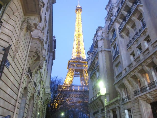 Eiffel tower lights