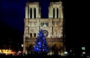 Christmas decorations at Notre Dames de Paris
