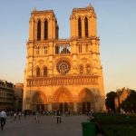 Parvis de la Catedral Notre Dame Paris