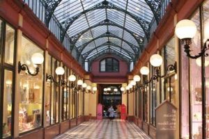 Romantic Passage Richelieu - Arcades in Paris