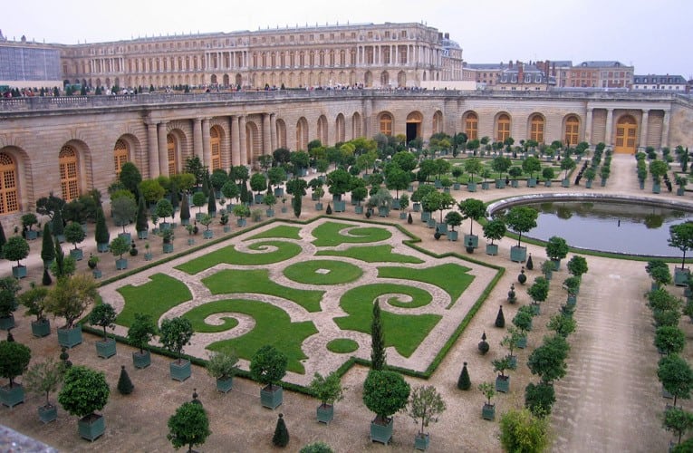 Chateau de Versailles gardens