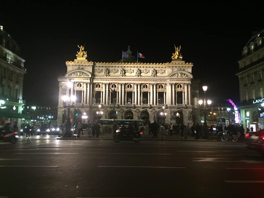 Opéra Garnier bei Nacht