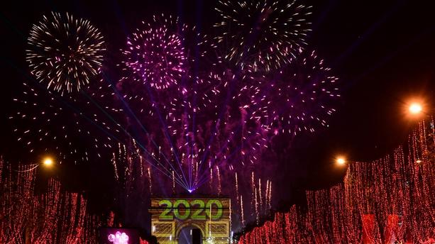 Paris New Year's Eve 2023: Celebrations, dinner, cruises, fireworks -  StillinParis