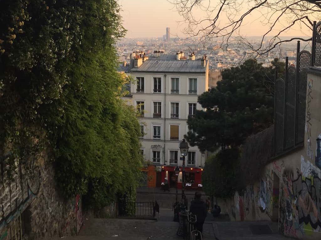 Montmartre Neighborhoods streets and view